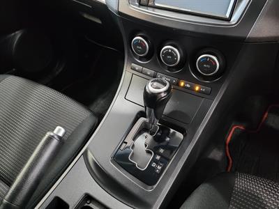 2013 Mazda Axela - Thumbnail