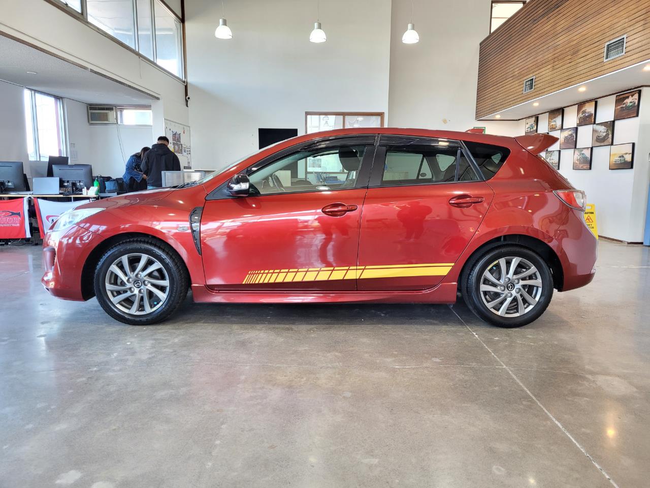 2013 Mazda Axela