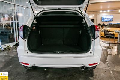 2016 Honda Vezel - Thumbnail