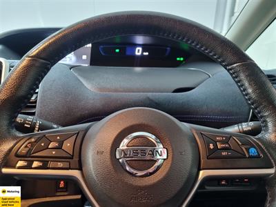 2018 Nissan Serena - Thumbnail