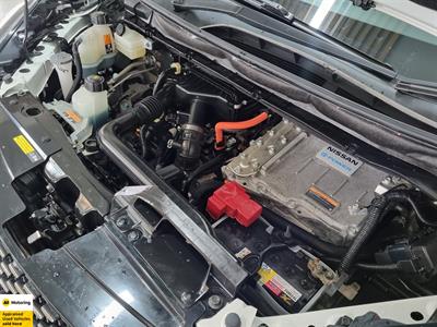 2018 Nissan Serena - Thumbnail