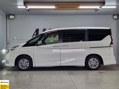 2018 Nissan Serena - Thumbnail