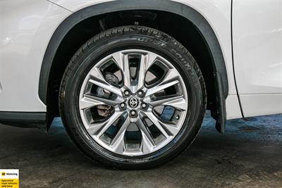 2021 Toyota Highlander - Thumbnail