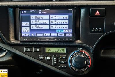 2014 Toyota Aqua - Thumbnail