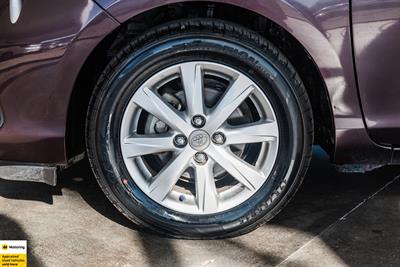 2014 Toyota Aqua - Thumbnail
