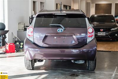 2014 Toyota Aqua - Thumbnail