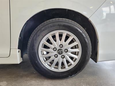 2014 Toyota Voxy - Thumbnail