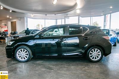 2012 Lexus CT 200h - Thumbnail