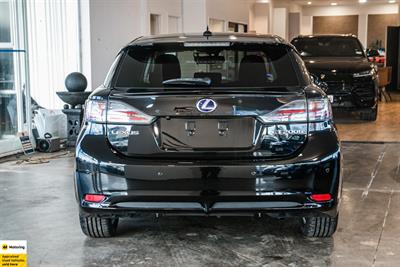 2012 Lexus CT 200h - Thumbnail