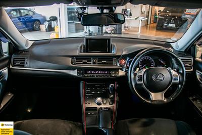 2012 Lexus CT 200h - Thumbnail