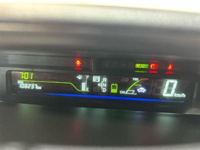 2013 Toyota Prius - Thumbnail