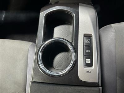 2013 Toyota Prius - Thumbnail