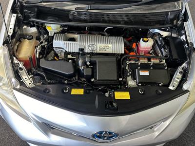 2013 Toyota Prius - Thumbnail