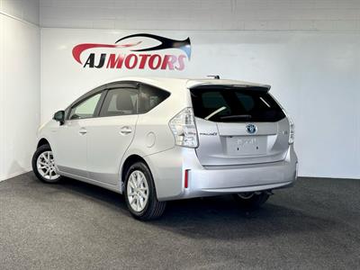 2013 Toyota Prius - Thumbnail