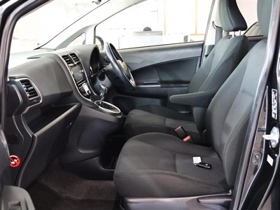 2015 Toyota Ractis - Thumbnail