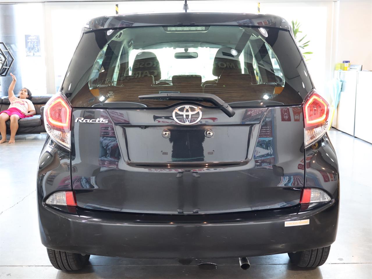 2015 Toyota Ractis