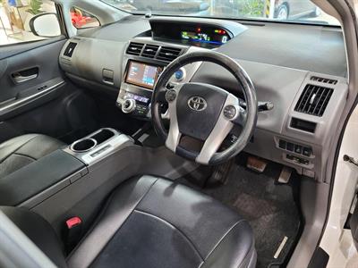 2012 Toyota Prius - Thumbnail