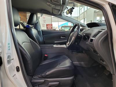 2012 Toyota Prius - Thumbnail