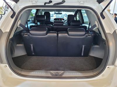 2012 Toyota Prius - Thumbnail