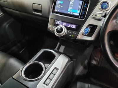 2012 Toyota Prius - Thumbnail