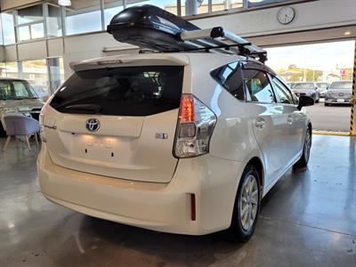 2012 Toyota Prius - Thumbnail