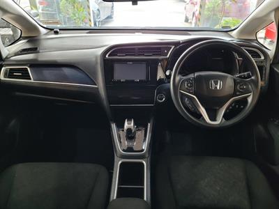 2017 Honda Shuttle - Thumbnail
