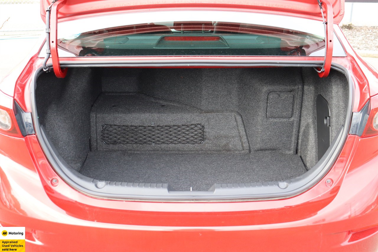 2014 Mazda Axela