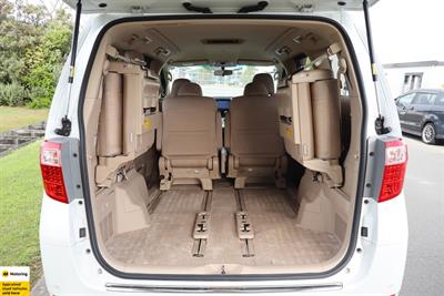 2013 Toyota Alphard - Thumbnail