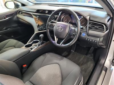 2019 Toyota Camry - Thumbnail
