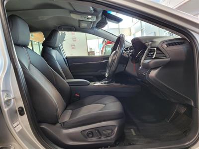 2019 Toyota Camry - Thumbnail