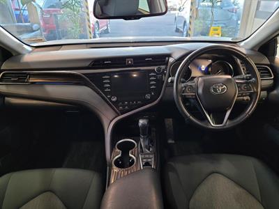 2019 Toyota Camry - Thumbnail