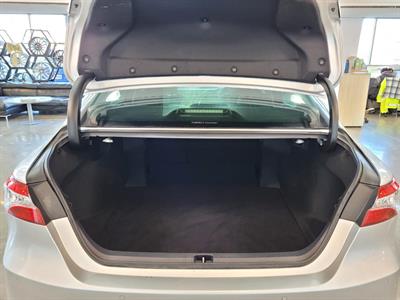 2019 Toyota Camry - Thumbnail