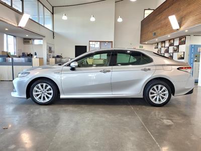 2019 Toyota Camry - Thumbnail