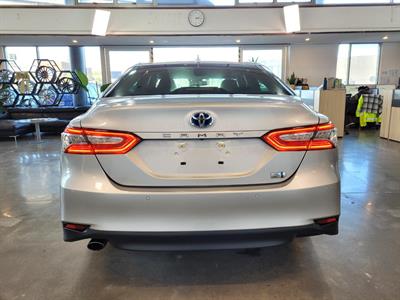 2019 Toyota Camry - Thumbnail