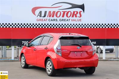2014 Toyota Aqua - Thumbnail