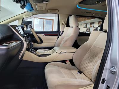 2017 Toyota Alphard - Thumbnail