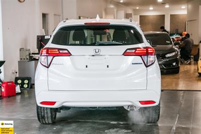 2015 Honda Vezel - Thumbnail