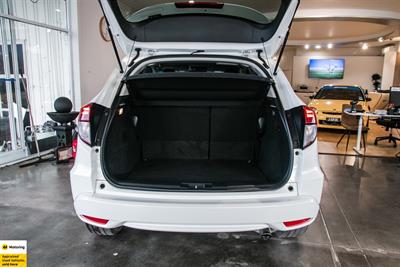 2015 Honda Vezel - Thumbnail