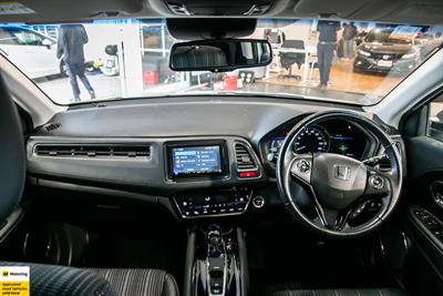 2015 Honda Vezel - Thumbnail