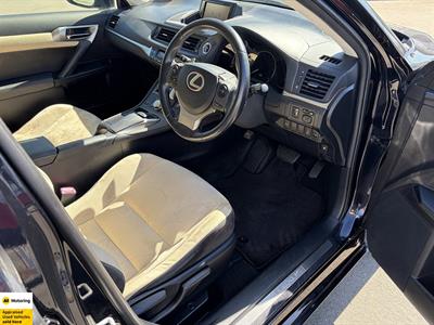 2015 Lexus CT 200h - Thumbnail