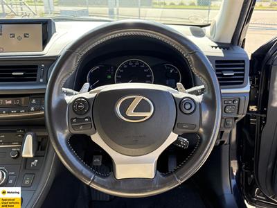 2015 Lexus CT 200h - Thumbnail