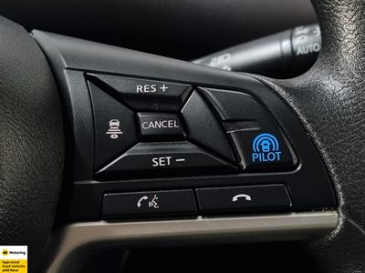 2020 Nissan Serena - Thumbnail