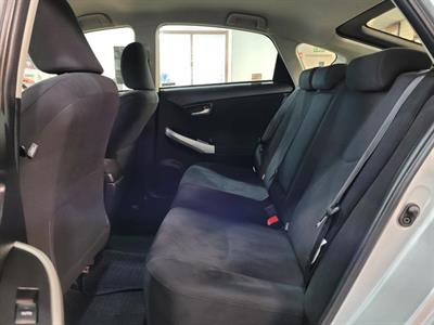 2012 Toyota Prius - Thumbnail