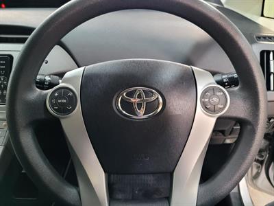 2012 Toyota Prius - Thumbnail