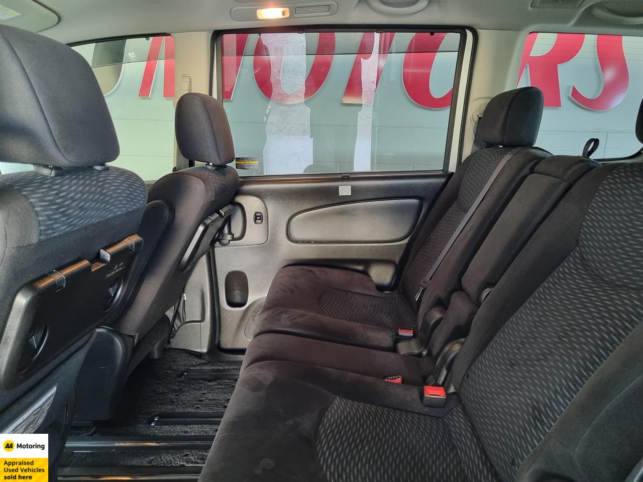 2014 Nissan Serena