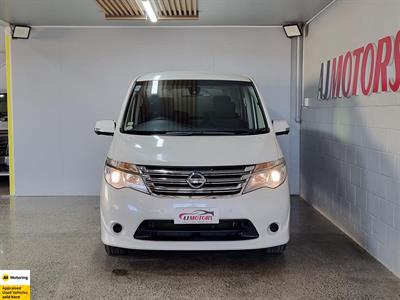 2014 Nissan Serena - Thumbnail