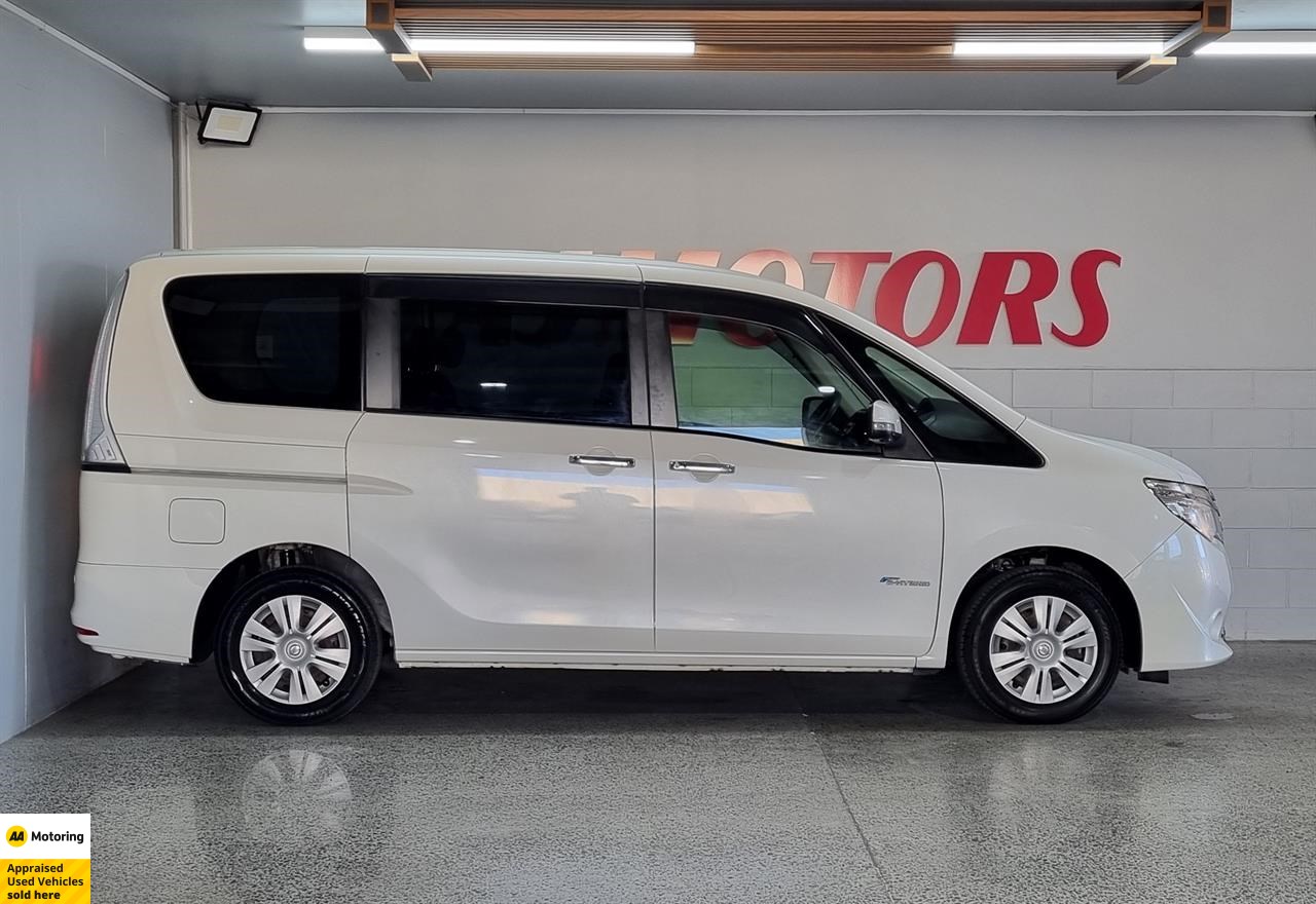 2014 Nissan Serena