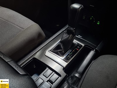 2016 Toyota Land Cruiser Prado - Thumbnail