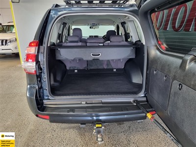 2016 Toyota Land Cruiser Prado - Thumbnail