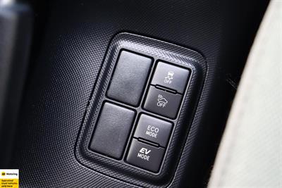 2017 Toyota Aqua - Thumbnail